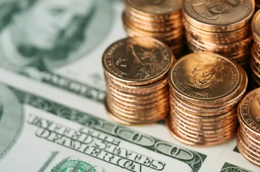 Multiactivos: oro y dólar en el punto de mira