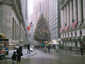 Wall Street mantiene la actividad, mientras Europa descansa | Resumen diario de mercados