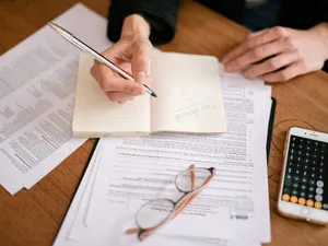 Las 7 claves de Ibercaja para revisar el borrador de la Renta y no pagar de más