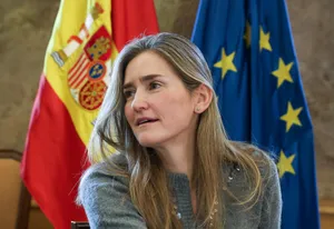 El Gobierno de España libera 11,5 millones de barriles de petróleo para amortiguar el precio