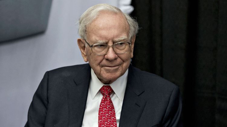 ¿Ya no confía Warren Buffet en Apple?: el porqué de la venta de sus acciones 