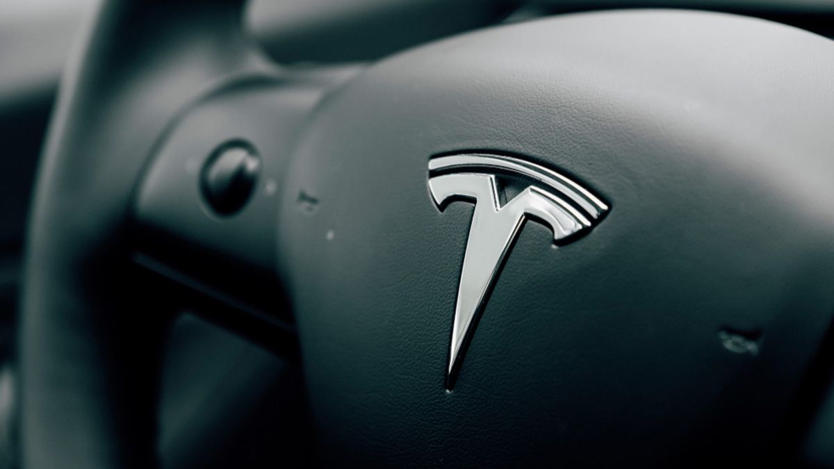 ¿Por qué Tesla no para de caer en bolsa en 2024? "Las expectativas no se están cumpliendo"