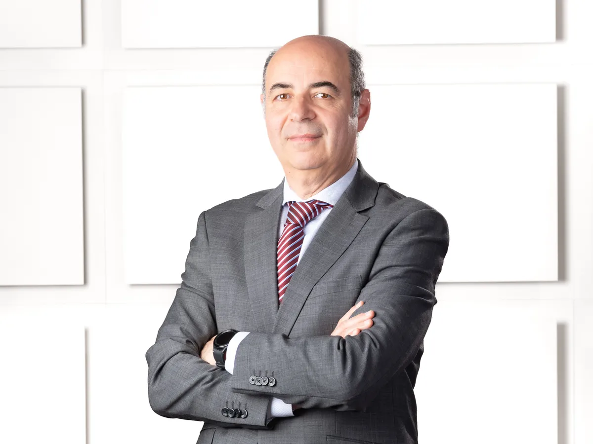 ¿Por qué INVERTIR BIEN requiere algo MÁS que información? 
