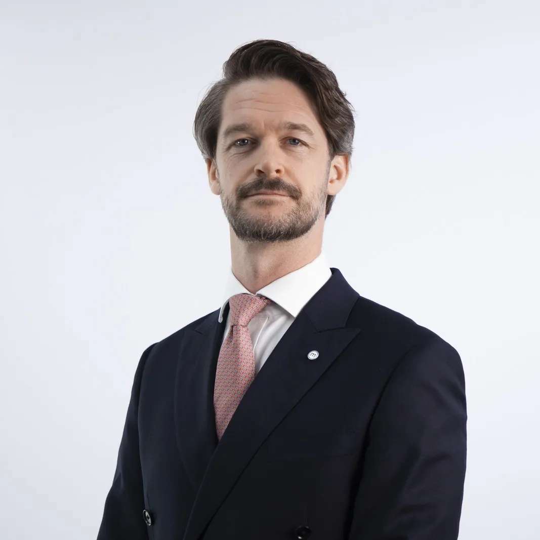 Stephen Tapley, Mediolanum