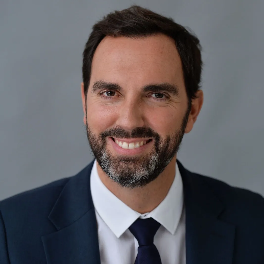 Gonzalo Thomé Romeo, La Française