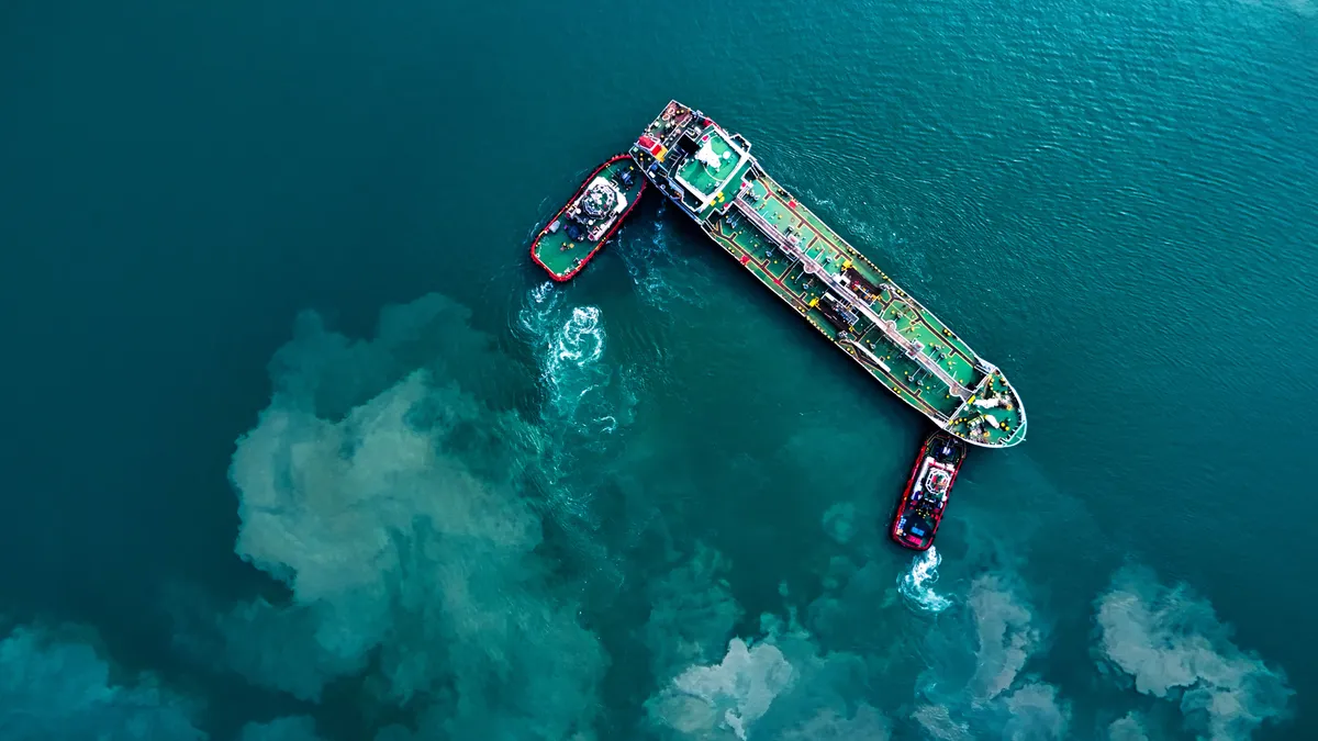 Podcast La voz del mercado.  La geopolítica sigue mandando: Ormuz marca el rumbo de los mercados