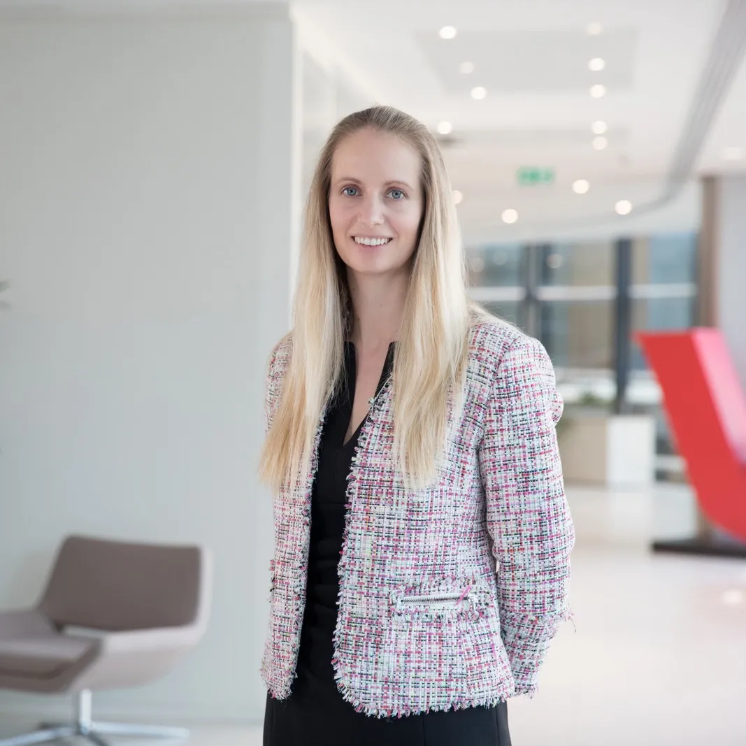 Rachel Baxter, Vanguard