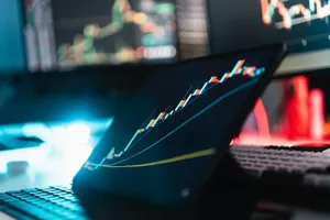  Podcast La Voz del Mercado - Resiliencia económica y presión en mercados por IA