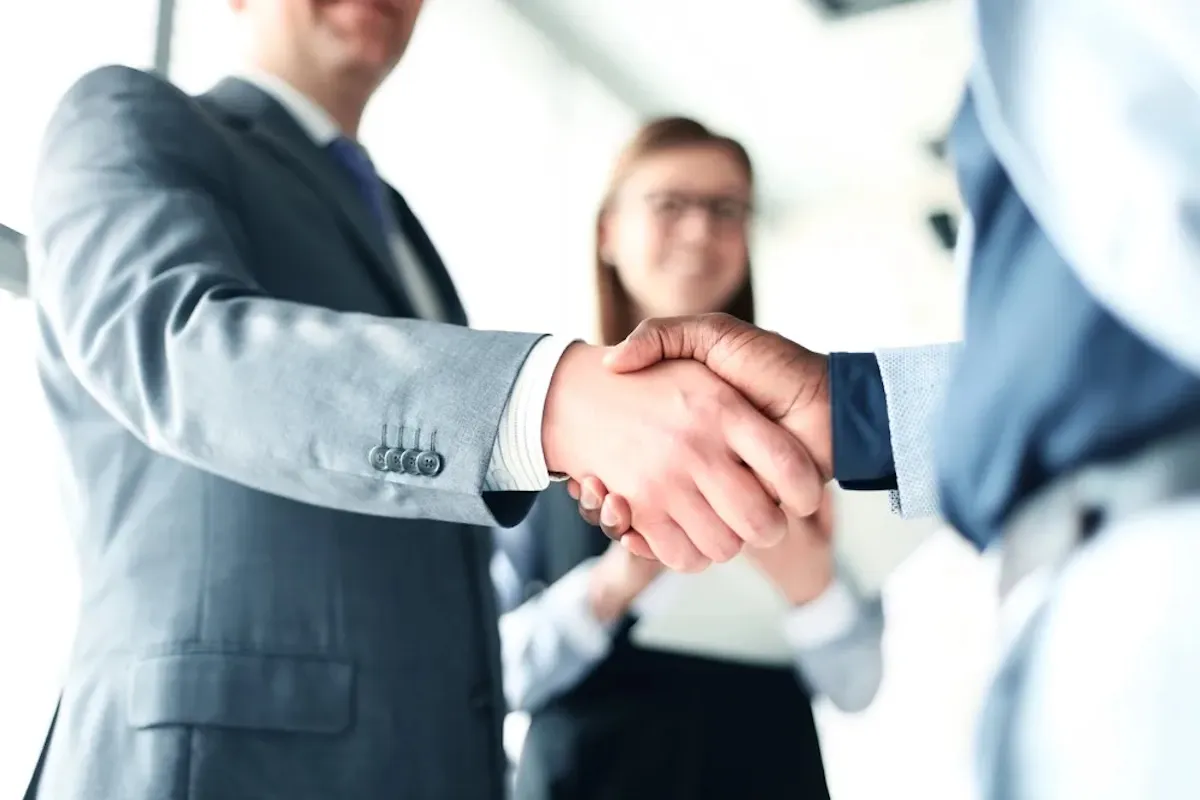 La IA transforma el asesoramiento financiero en España: el 83% de los profesionales la ve como una ventaja competitiva